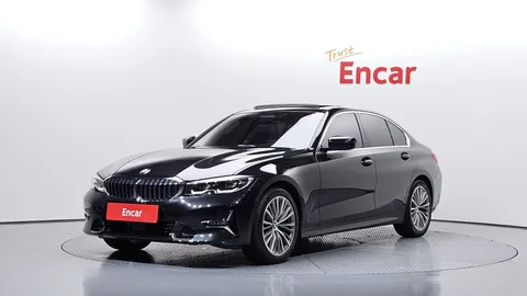 2022 BMW 3-Series 320i Luxury