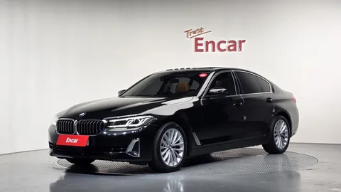 2023 BMW 5-Series 520i Luxury