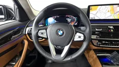 2023 BMW 5-Series 520i Luxury — фото 13
