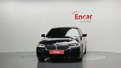 2023 BMW 5-Series 520i M Sport — фото 3