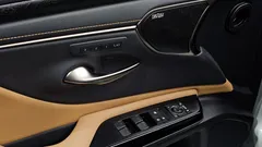 2023 Lexus ES Executive — фото 18