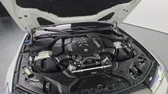 2022 BMW 5-Series M550i xDrive — фото 6