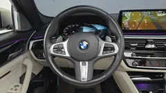 2022 BMW 5-Series M550i xDrive — фото 14