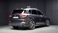 2022 BMW X5 xDrive 40i M Sport — фото 2