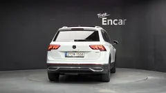 2022 Volkswagen Tiguan 2.0 TDI 4Motion Prestige — фото 4