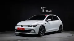 2022 Volkswagen Golf 2.0 TDI Prestige — фото 1