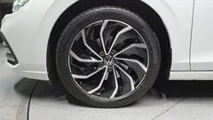 2022 Volkswagen Golf 2.0 TDI Prestige — фото 5