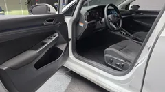 2022 Volkswagen Golf 2.0 TDI Prestige — фото 10