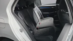 2022 Volkswagen Golf 2.0 TDI Prestige — фото 11