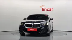 2024 BMW 5-Series 530i xDrive M Sport — фото 3