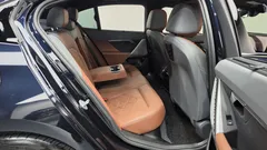 2024 BMW 5-Series 530i xDrive M Sport — фото 11