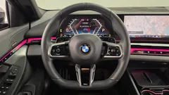 2024 BMW 5-Series 530i xDrive M Sport — фото 13