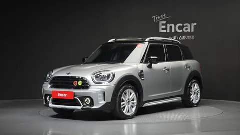 2023 Mini Countryman Classic Plus Launch Pack