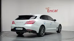 2023 Genesis G70 Gasoline 2.0T 4WD — фото 2