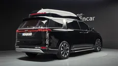 2022 Kia Carnival Gasoline 7-Seater Hi-Limousine — фото 2