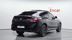 2023 BMW X4 xDrive20i M Sport — фото 2