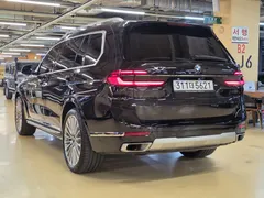 2024 BMW X7 xDrive 40i Design Pure Excellence 7-Seater — фото 3