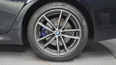 2023 BMW 5-Series 520i M Sport — фото 5