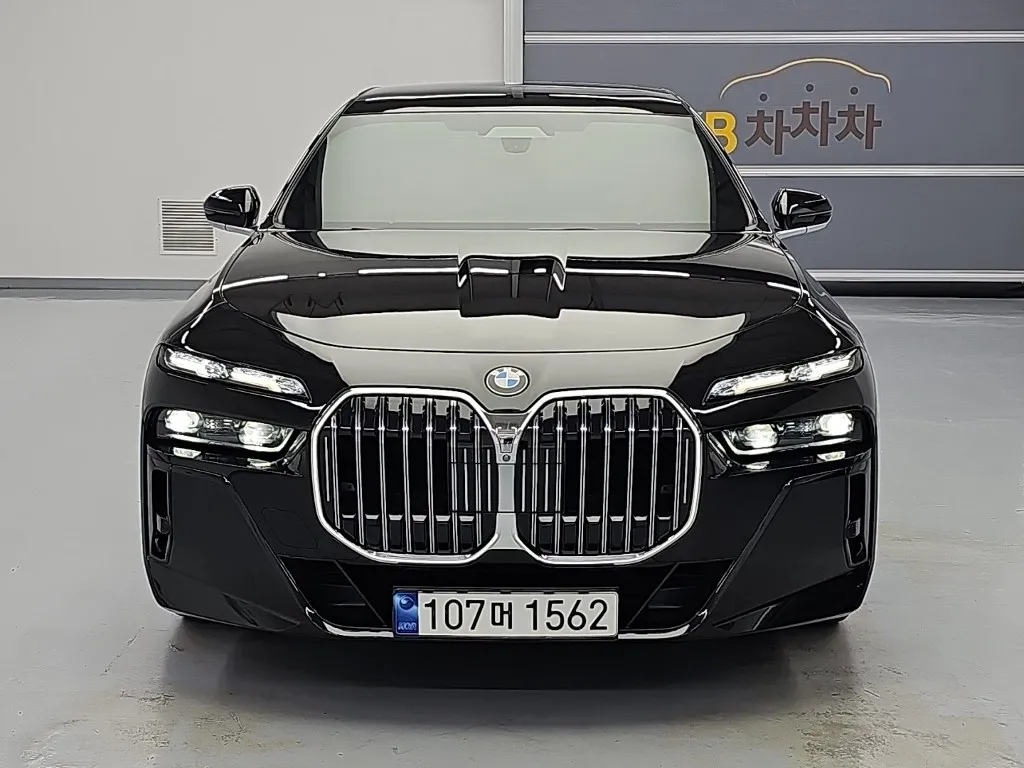 2023 BMW 7-Series 740i sDrive M Sport