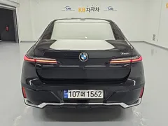 2023 BMW 7-Series 740i sDrive M Sport — фото 3