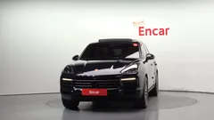 2023 Porsche Cayenne 3.0 PLATINUM EDITION — фото 3