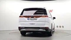 2023 Kia Carnival Gasoline 7-Seater Signature — фото 4