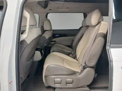 2023 Kia Carnival Gasoline 7-Seater Hi-Limousine — фото 10