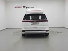2023 Kia Carnival Gasoline 7-Seater Hi-Limousine — фото 4
