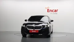 2024 BMW 5-Series 520i M Sport — фото 3