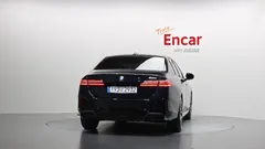 2024 BMW 5-Series 520i M Sport — фото 4