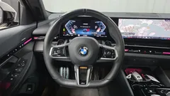 2024 BMW 5-Series 520i M Sport — фото 14