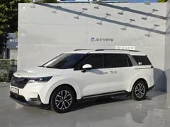 2023 Kia Carnival Diesel 9-Seater Noblesse — фото 2