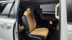 2023 Kia Carnival Diesel 11-Seater Prestige — фото 12