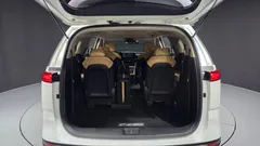 2023 Kia Carnival Diesel 11-Seater Prestige — фото 20