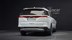 2023 Kia Carnival Diesel 9-Seater Prestige — фото 4