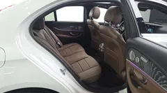 2022 Mercedes-Benz E-Class E350 4MATIC Avantgarde — фото 12