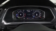 2022 Volkswagen Tiguan 2.0 TDI Prestige — фото 8