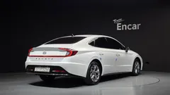 2022 Hyundai Sonata 2.0 — фото 20