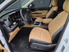 2023 Kia Carnival Diesel 9-Seater Noblesse — фото 2