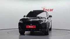 2023 BMW X3 xDrive 20i M Sports Pro — фото 3
