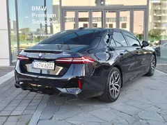 2024 BMW 5-Series 520i M Sport — фото 4