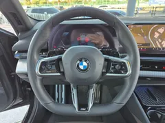 2024 BMW 5-Series 520i M Sport — фото 16
