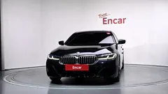 2023 BMW 5-Series 530i M Sport Package — фото 3
