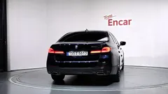 2023 BMW 5-Series 530i M Sport Package — фото 4