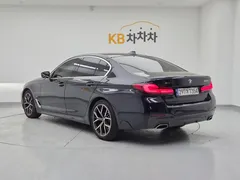 2022 BMW 5-Series 530i xDrive M Sport Package — фото 3