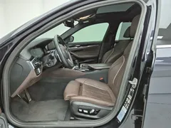 2022 BMW 5-Series 530i xDrive M Sport Package — фото 15