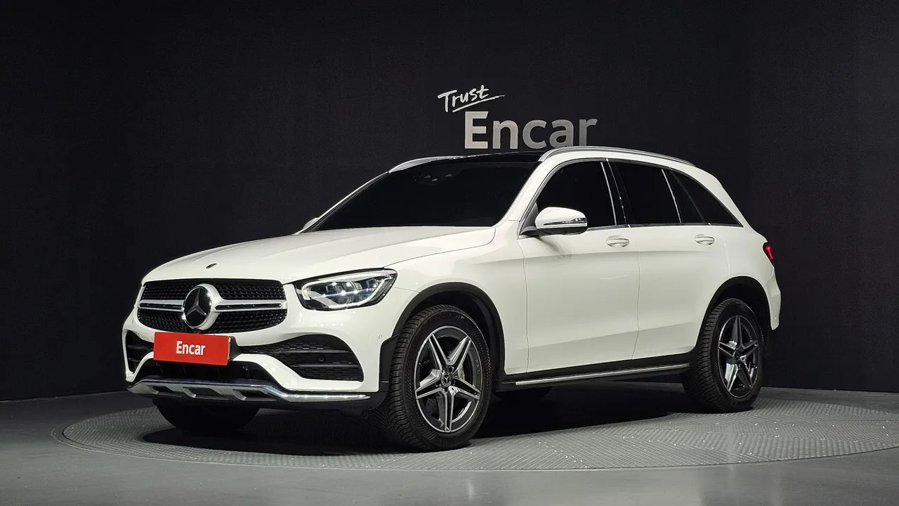 2022 Mercedes-Benz GLC-Class GLC300e 4MATIC