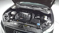 2023 Audi Q2 35 TDI Premium — фото 6