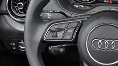 2023 Audi Q2 35 TDI Premium — фото 16