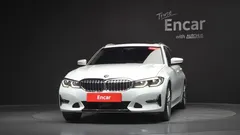 2022 BMW 3-Series 320i Touring Luxury — фото 3